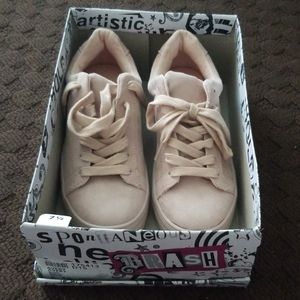 Brash Avery Women's Lace-Oxford